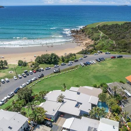 Arthouse Beachfront Accommodation Emerald Beach Exterior foto