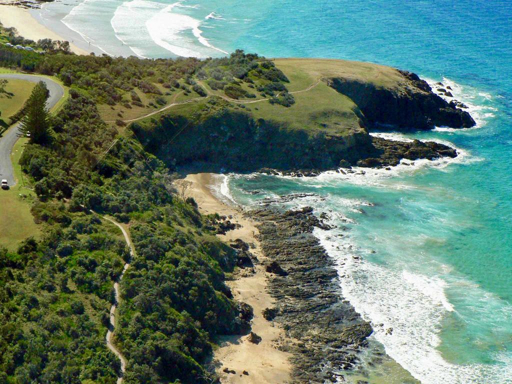 Arthouse Beachfront Accommodation Emerald Beach Exterior foto